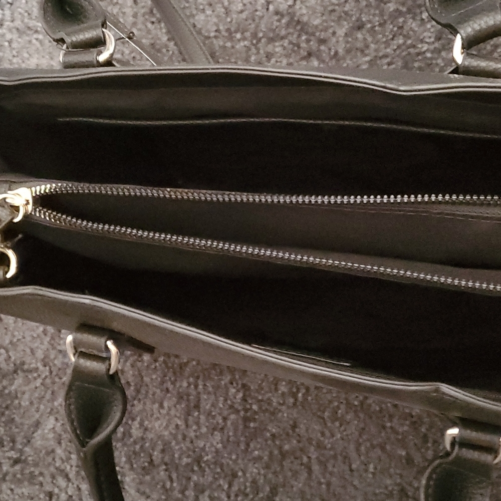 Handbag - Picture 7 of 8